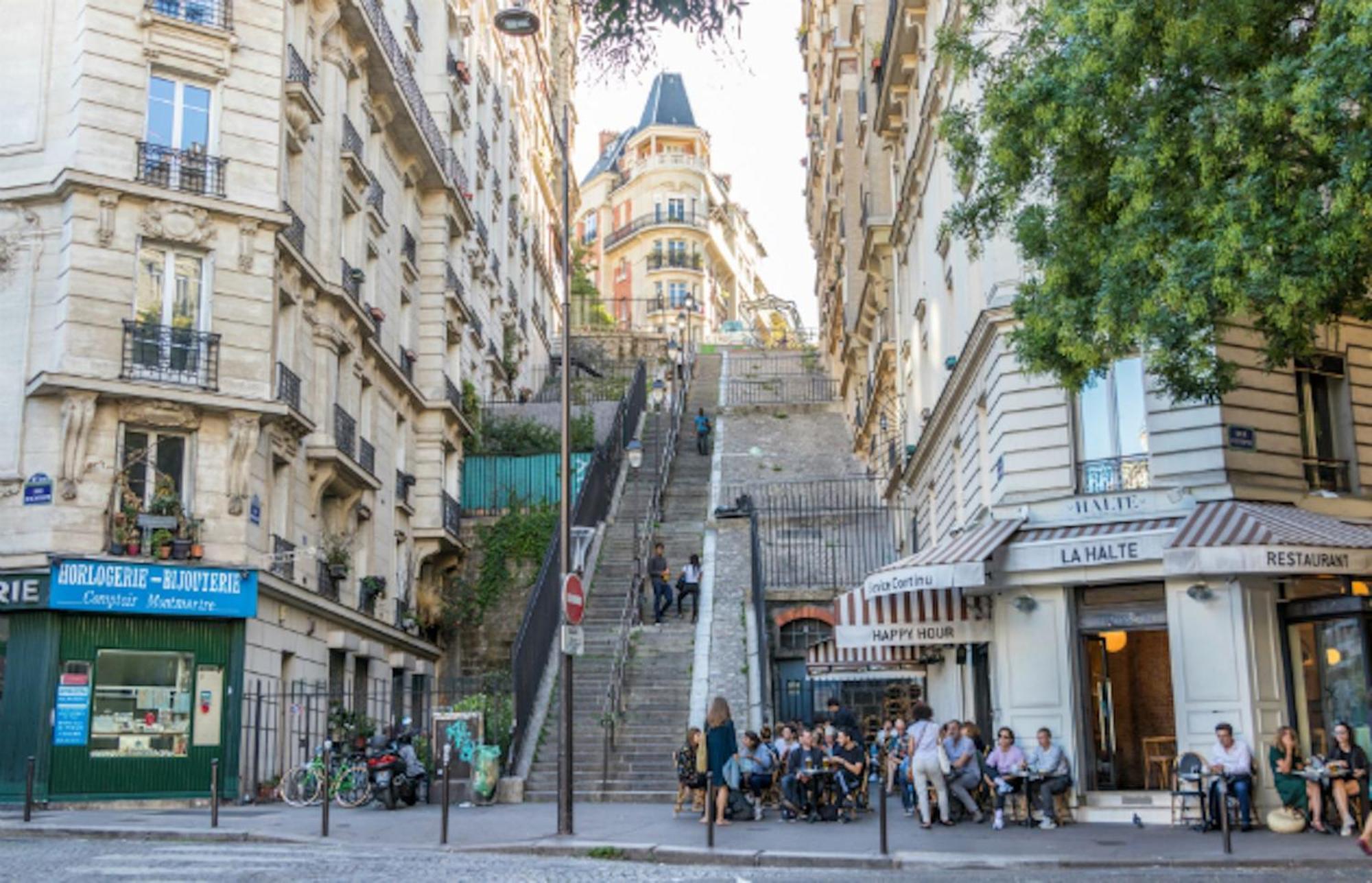Charming Duplex In Montmartre Paris Exterior foto